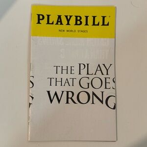 (OFFERS WELCOME) 2019 The Play That Goes Wrong Playbill (New World Stages)